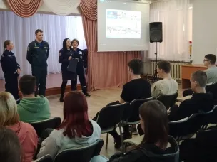 Открытый урок по вопросам культуры безопасности, который для обучающихся провели сотрудники Отделения надзорной деятельности и профилактической работы по Большеболдинскому округу УНД и ПР ГУ МЧС России по Нижегородской области!