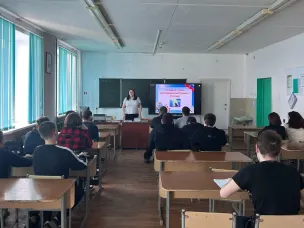 Сегодня, студенческий совет совместно с советником директора по воспитанию Кузьмишкиной С.В. подготовили интерактив для обучающихся 1 курса, посвященный "Дню воссоединения Крыма с Россией"