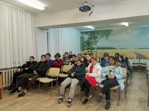  Киноклуб КиНоМаНиЯ 