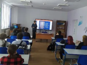 Краеведческий лекторий на тему "И снова память возвращает нас к войне".