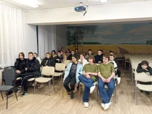  Киноклуб КиНоМаНиЯ 